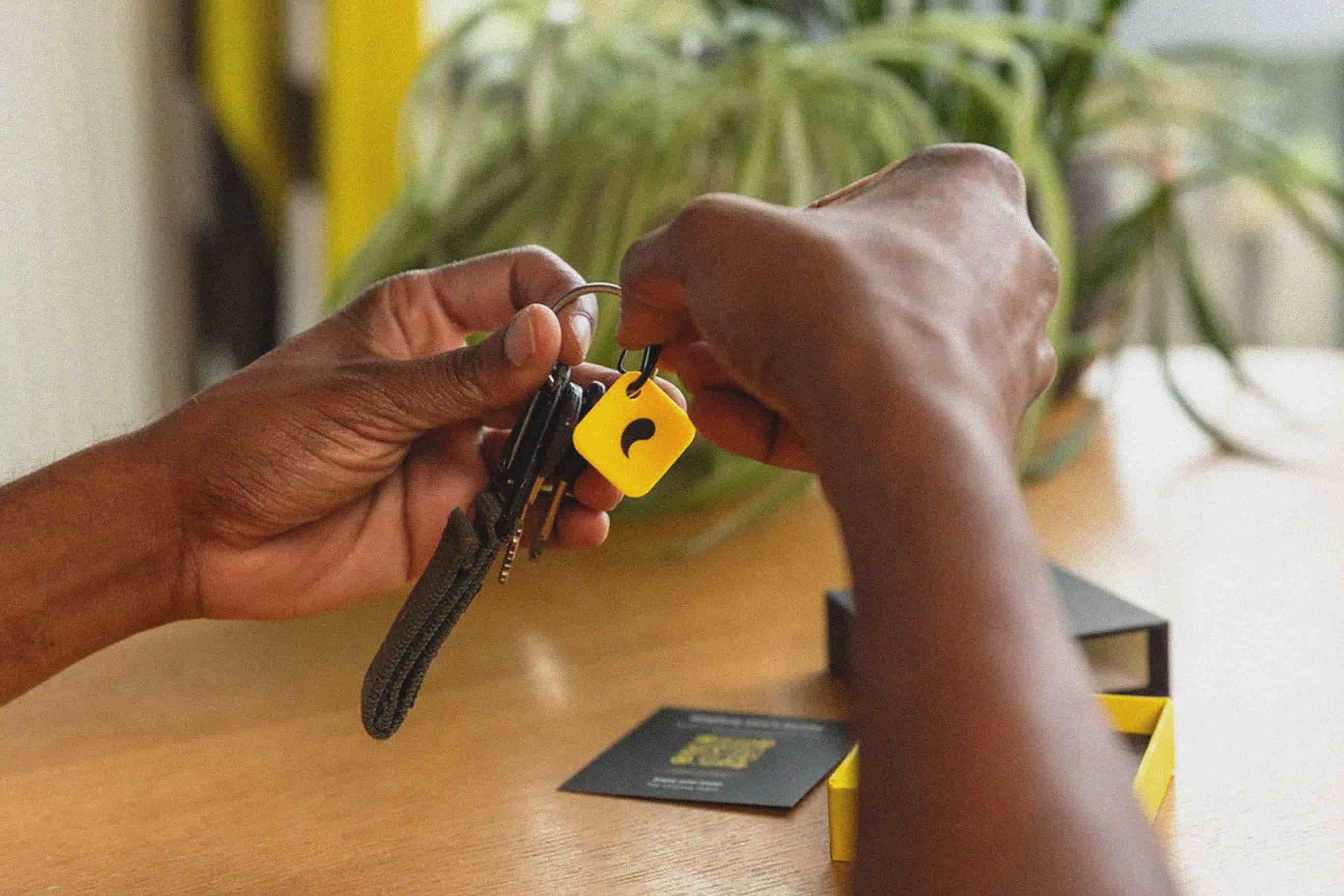 Unpluq Tag + Premium Subscription - Image 3